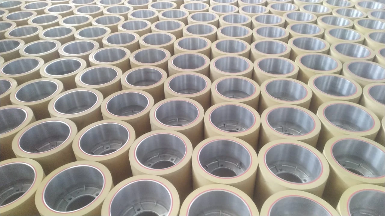 Gold Mohur Overseas factory - rice rubber rollers production